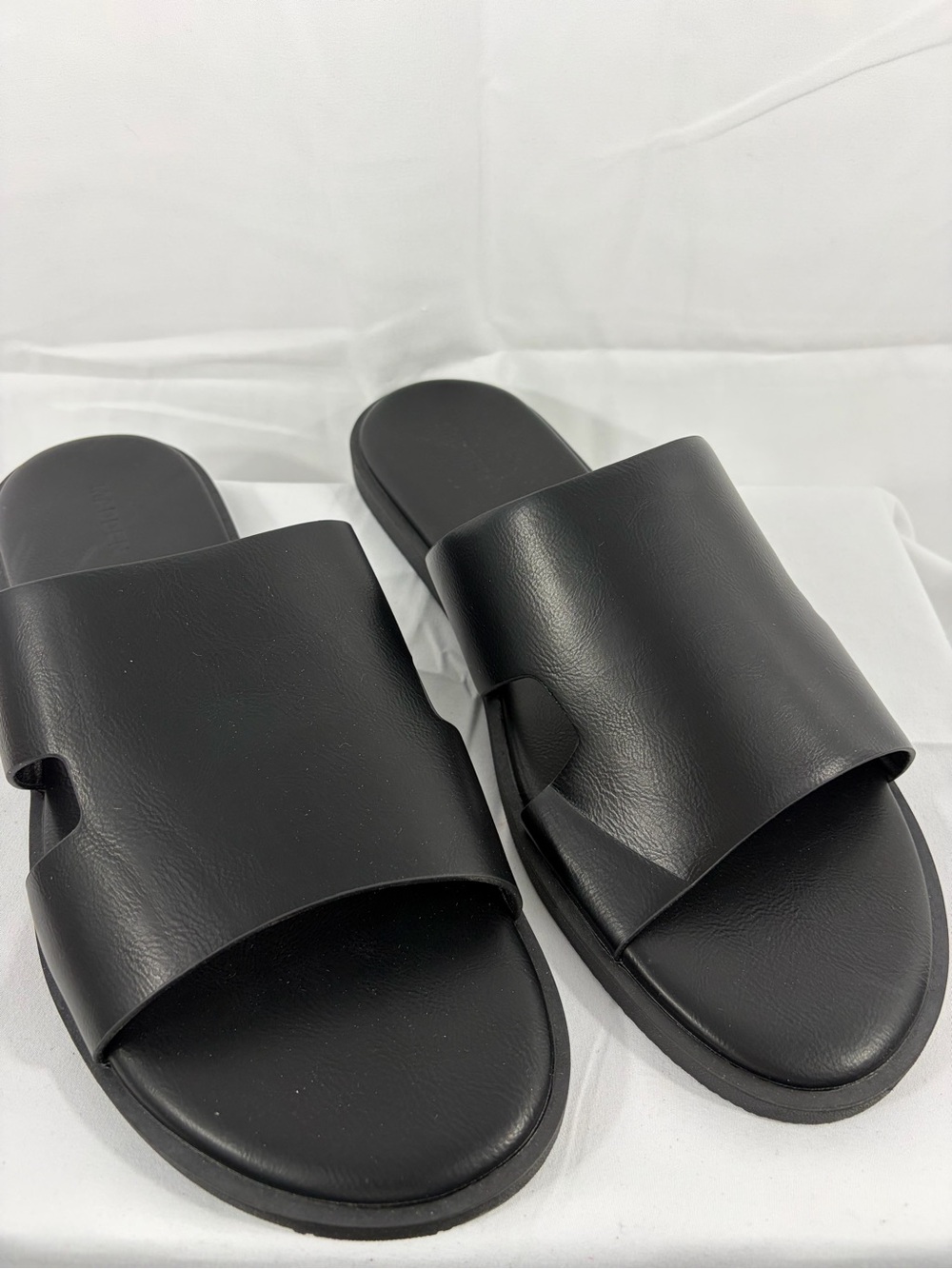 NWT Madden Men’s Size 13 Classic Black Slide Sandals Slip-On